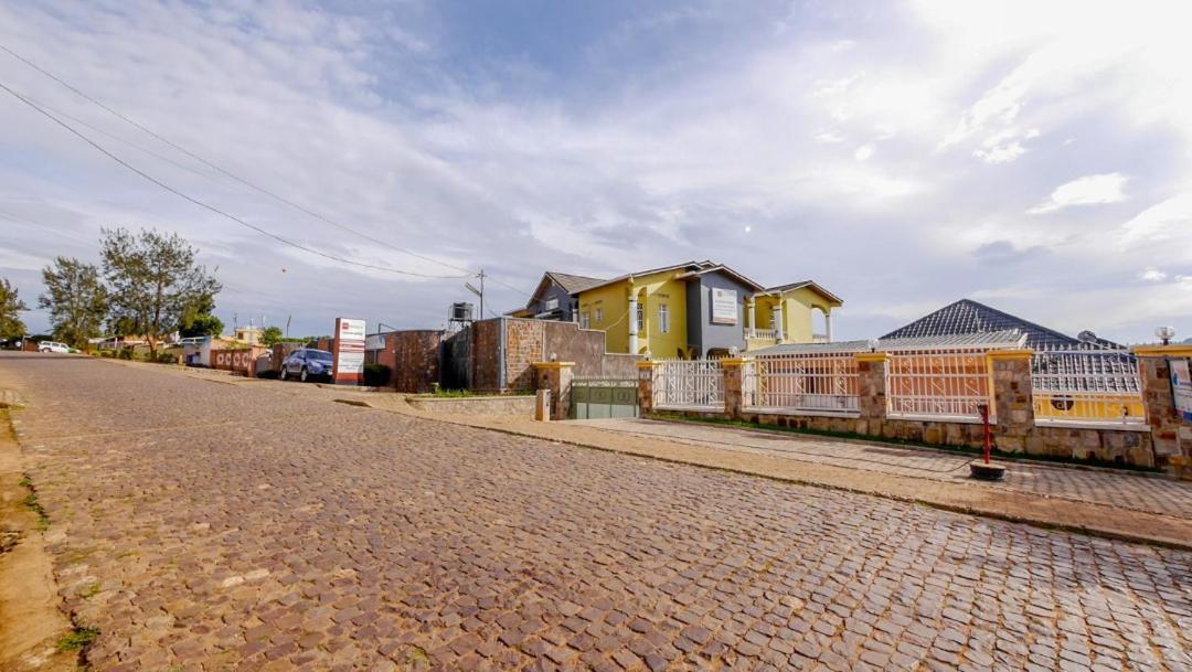 Da Vinci House Bed & Breakfast Kigali Dış mekan fotoğraf