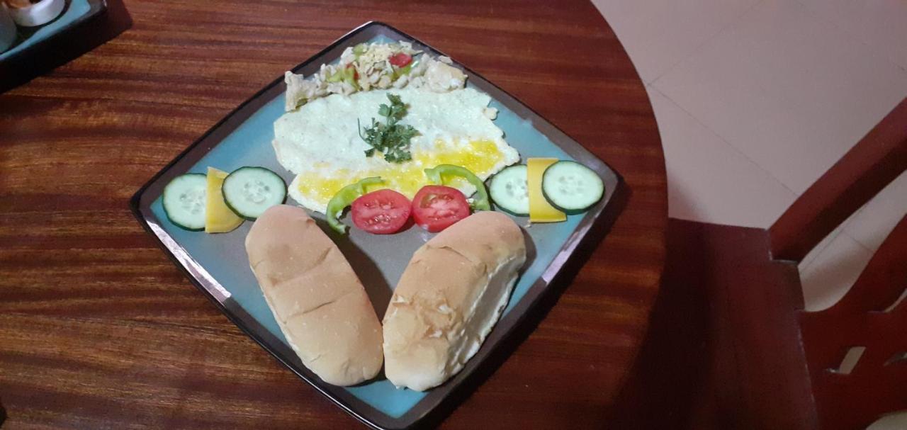 Da Vinci House Bed & Breakfast Kigali Dış mekan fotoğraf